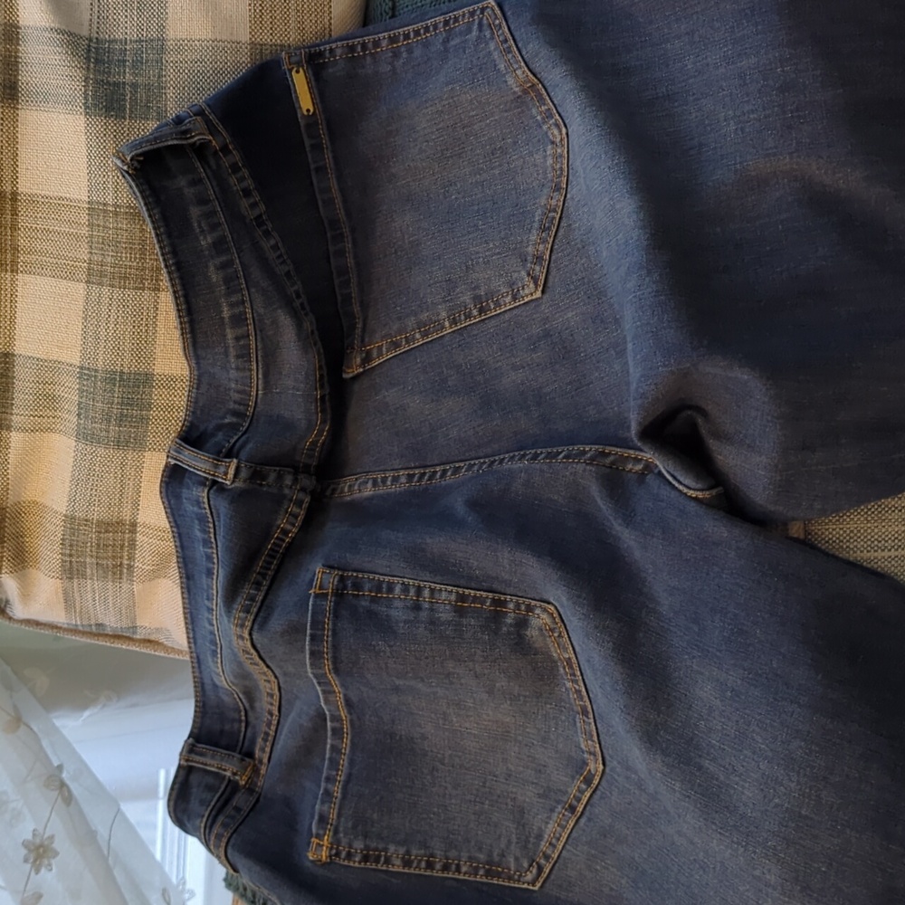 G.I.L.I ankle zip jeans - Picture 3 of 4